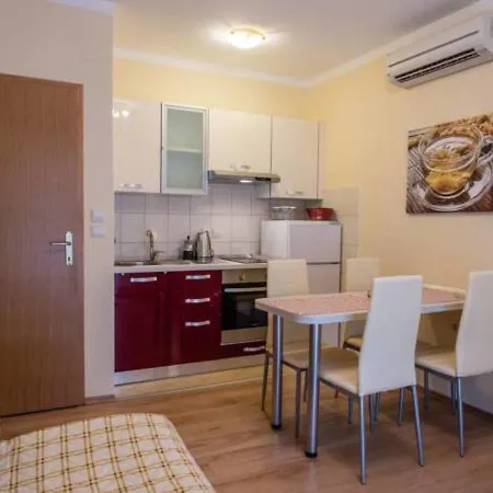 Apartment White House Hvar *